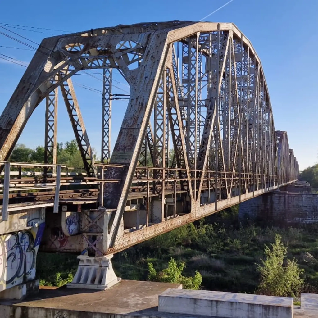 Most w górze kalwarii